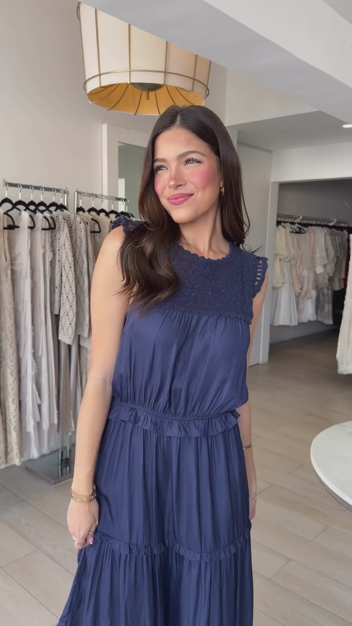 VESTIDO LARGO CUELLO TEJIDO SEDA MARINO